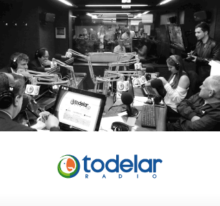 Especial Todelar radio 60 años, equipo de trabajo en cabina radial