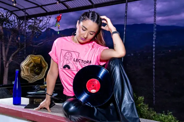 Diseño de Logo tipo ilustración para Lectora de Tracks por dRaGoNian