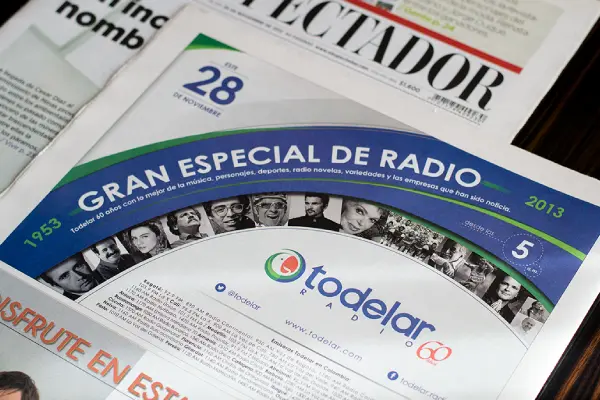 Pauta y publicidad para periódico El Espectador de los 60 años de Todelar. Diseño por dRaGoNian