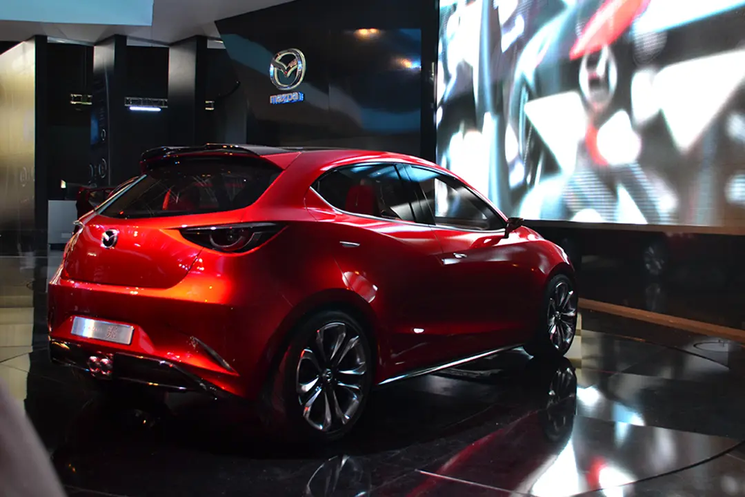 Fotografía stand Mazda por dRaGoNian